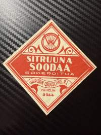 Sitruuna soodaa -etiketti