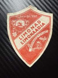 Limonaadia -etiketti