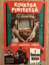 Kovassa pinteessä -elokuvajuliste