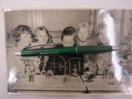 Insinöörineidit? -valokuva