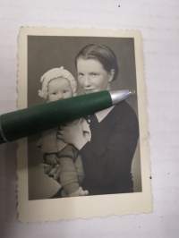 Äidin ylpeys -valokuva