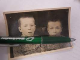 Reima Kakko + velipoika? -valokuva