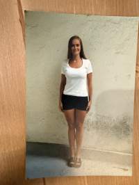 Mallitoimiston (4Cast Model Management, Helsinki) kirjoilla olleen mallin esittelykuva / markkinointikuva -valokuva