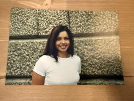 Mallitoimiston (4Cast Model Management, Helsinki) kirjoilla olleen mallin esittelykuva / markkinointikuva -valokuva