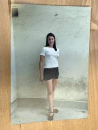 Mallitoimiston (4Cast Model Management, Helsinki) kirjoilla olleen mallin esittelykuva / markkinointikuva -valokuva