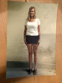 Mallitoimiston (4Cast Model Management, Helsinki) kirjoilla olleen mallin esittelykuva / markkinointikuva -valokuva