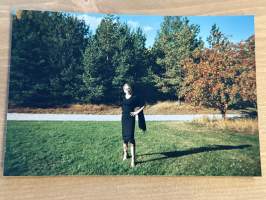 Mallitoimiston (4Cast Model Management, Helsinki) kirjoilla olleen mallin esittelykuva / markkinointikuva -valokuva