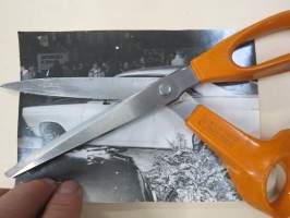 Autonäyttely - amerikkalaisten autojen harrastuksen alkuaikoja Suomessa -valokuva