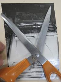 Oldsmobile Dynamic 88 HT, karvoitettu - amerikkalaisten autojen harrastuksen alkuaikoja Suomessa -valokuva