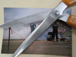 Kiihdytyskisa - amerikkalaisten autojen harrastuksen alkuaikoja Suomessa -valokuva