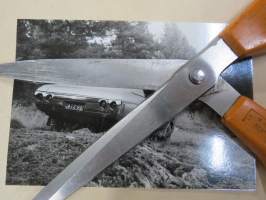 Kesä 1982 Chevrolet Chevelle Malibu AIZ-92 - amerikkalaisten autojen harrastuksen alkuaikoja Suomessa -valokuva