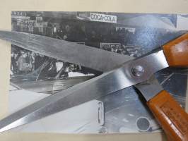 Hot Rod näyttely Tikkurila - amerikkalaisten autojen harrastuksen alkuaikoja Suomessa -valokuva