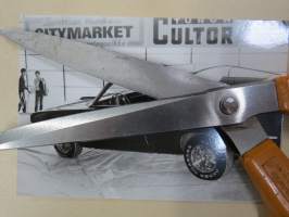 Ford Torino, Turun näyttely 1983, om. Valtonen - amerikkalaisten autojen harrastuksen alkuaikoja Suomessa -valokuva