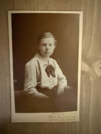 Valokuvaamo Uno Berglund, Lahti -visiittikorttivalokuva / visitcard photo - cdv
