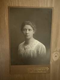 Valokuvaamo Hilja Häggström, Lahti -visiittikorttivalokuva / visitcard photo - cdv