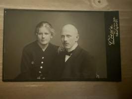 Valokuvaamo Ovesèn, Helsinki -visiittikorttivalokuva / visitcard photo - cdv