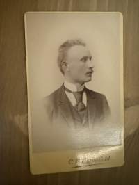 Valokuvaamo C. P. Dyrendahl, Helsinki -visiittikorttivalokuva / visitcard photo - cdv