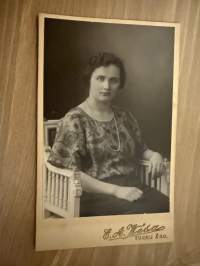 Valokuvaamo E. A. Wesa, Turku -visiittikorttivalokuva / visitcard photo - cdv