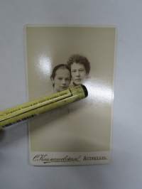 Äiti & tytär, S. Klimasevskoi, Astrahan -visiittikortivalokuva / carte de visite / cdv -valokuva