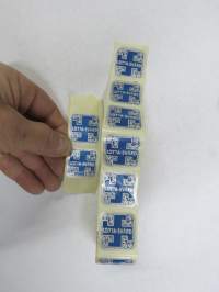 Lotta-Svärd tarroja 10 kpl -vaasalaisen koho- ja tarrapainon (Herman Mattsson Korkokuvapaino & Pussitehdas) tuotantoa arviolta 1960-luvun lopusta