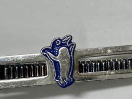 Valio Pingviini jäätelö -solmioneula