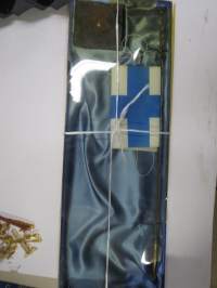 Suomi 75 - Spectrolite of Ylämaa - Handmade in Finland, Linnalippu Oy - pöytälippu pakkauksessaan, jalustassa hopealaatta, käyttämätön