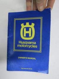 Husqvarna Motorcycles Owner´s Manual from frame no CN 1001 -englanninkielinen perusteellinen käyttöohjekirja, kuvitettu