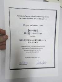 Varsinais-Suomen Reserviupseeripiiri / Reserviläispiiri - Kultainen ansiomitali soljella -myöntökirja (saajan nimi retusoitu kuvasta, on OK itse myöntökirjassa