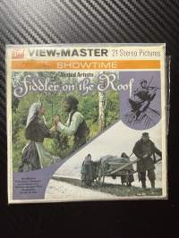 View-Master – Fiddler on the Roof – 3 reel / 3 kuvakiekkoa (alkuperäispakkauksessa, muoveissa)