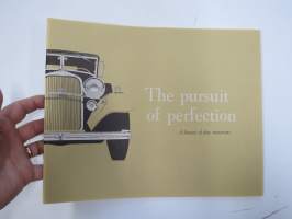 Lincoln - The Pursuit of Perfection - A history of fine motorcars (1921-1959) -mallivuoden 1959 Premiere & Continental Mark IV mallien markkinointitueksi tehty esite