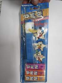Pez Candy Dispenser with Disney Characters - Donald Duck (Aku Ankka-annostelija)