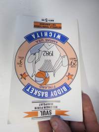 SVUL Helsingin piirin minipojat - Biddy Basket Finland - 29.3.-3.4. Wichita Kansas USA - Ostamalla tämän tuet minipoikia, hinta 5 mk -tarra