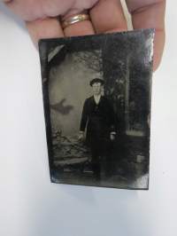 Studio -valokuva, ferrotyyppi / ferrotype