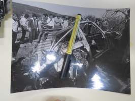 Ari Vatanen, ulosajo, ralli -valokuva /  rally photo