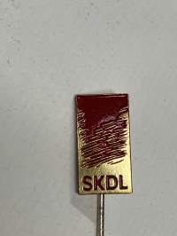 SKDL Vappumerkki 19?? -neulamerkki / rintamerkki, metallia