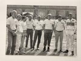 Ari Vatanen, Hannu Mikkola, Rauno Aaltonen, Seppo Harjanne, Timo Salonen, Juha Kankkunen, Ilkka Kivimäki, Markku Alen ralli -valokuva / rally photo