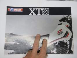 Yamaha XT550 / 250 moottoripyörä -myyntiesite, engalnninkielinen