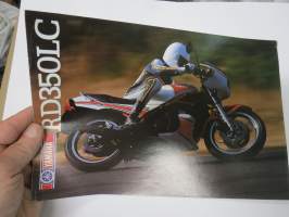 Yamaha RD350LC moottoripyörä -myyntiesite, engalnninkielinen