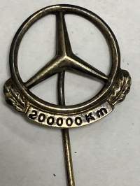 Mercedes-Benz - 200 000 km -neulamerkki, leimattua 835 hopeaa (saksalainen pitoisuusleima)