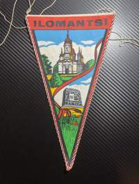 Ilomantsi -matkailuviiri, isokoko / souvenier pennant