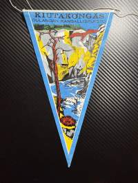 Kiutaköngäs Oulangan kansallispiosto -matkailuviiri, isokoko / souvenier pennant