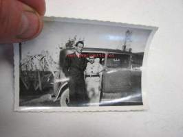 Oiva ja Ester 1936 -valokuva