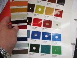 Reliant -automaalien värimallit