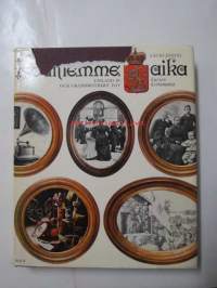 Isoäitiemme aika kuvien kertomana